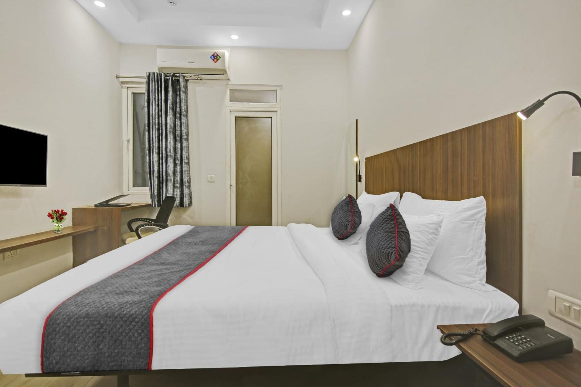 מלון גאזיאבאד Townhouse Golden Frame מראה חיצוני תמונה